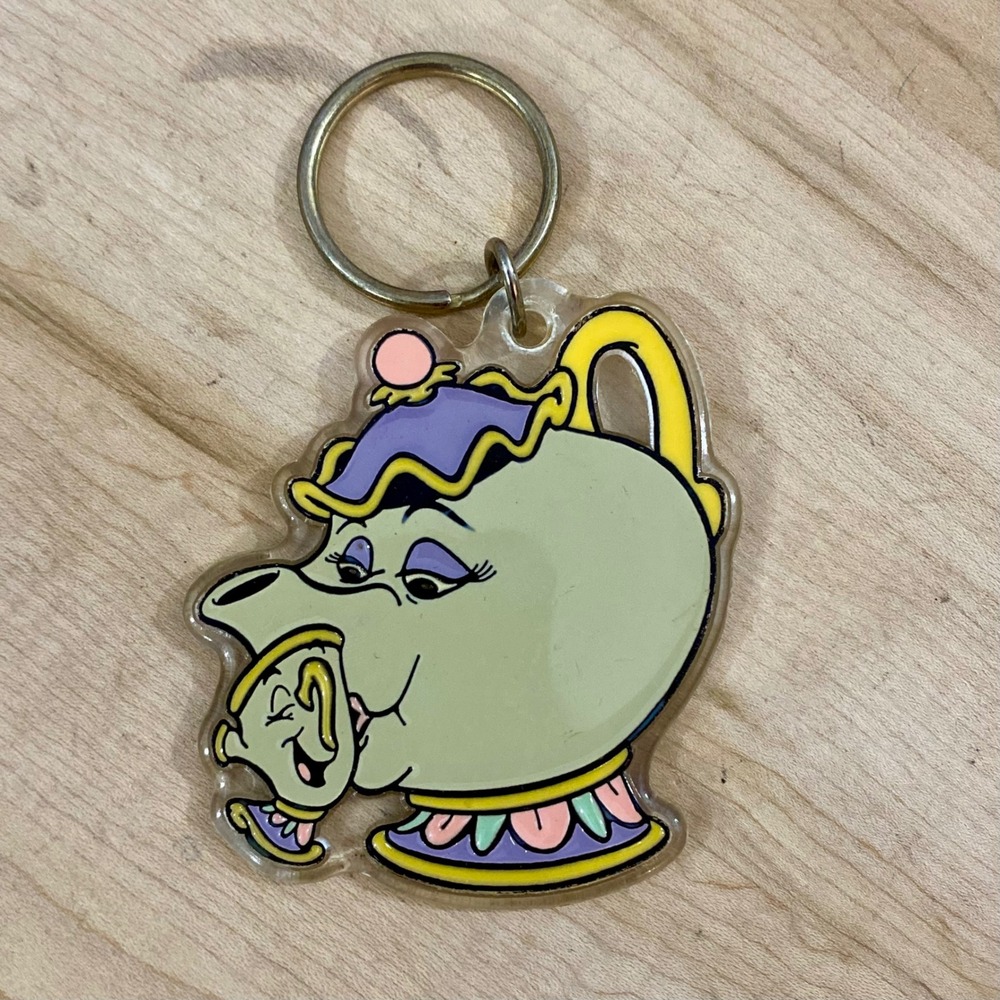 Disney Vintage Beauty and the Beast Mrs Potts Chip Keychain Brabo Group RARE*